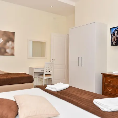 Your Rhome Rome Room photo