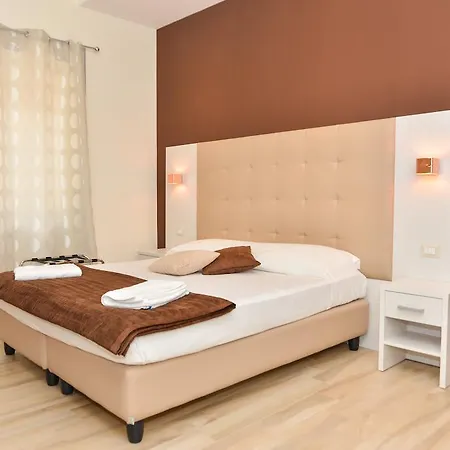 Your Rhome Rome Room photo